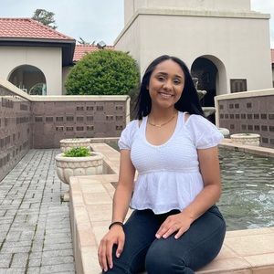 WHITE HOLLISTER BLOUSE